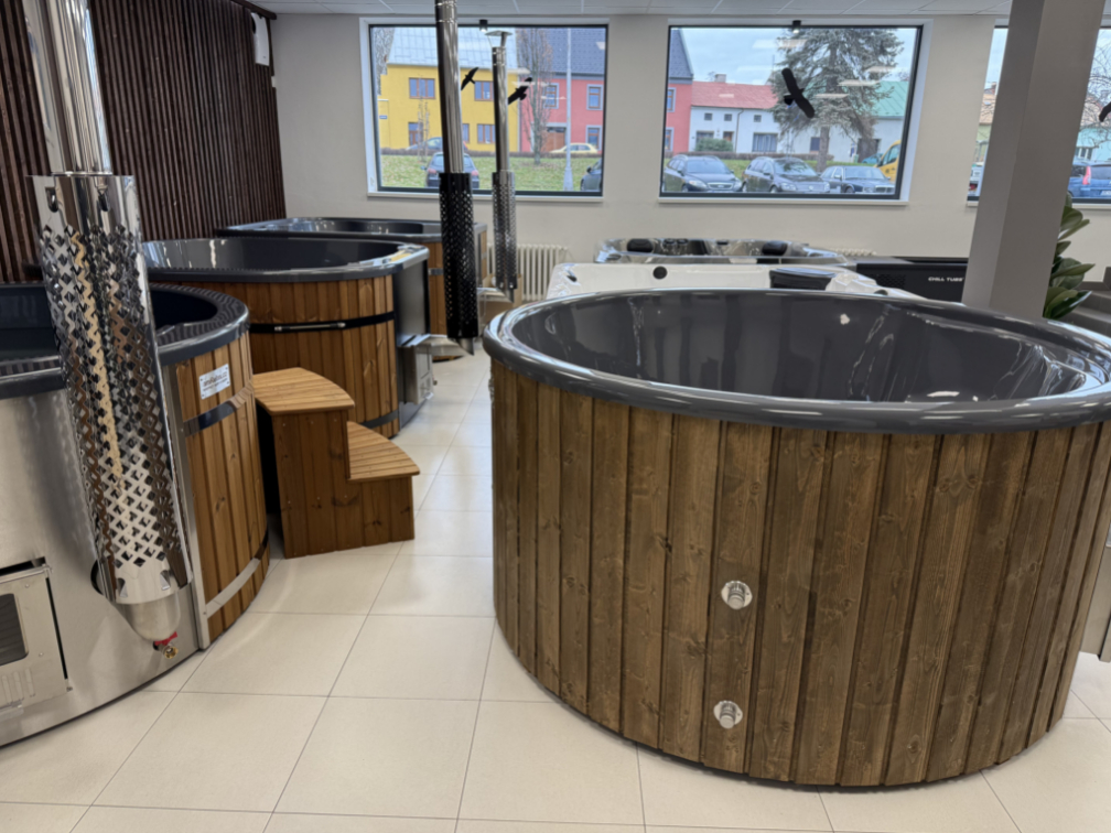 Showroom Lipník 9